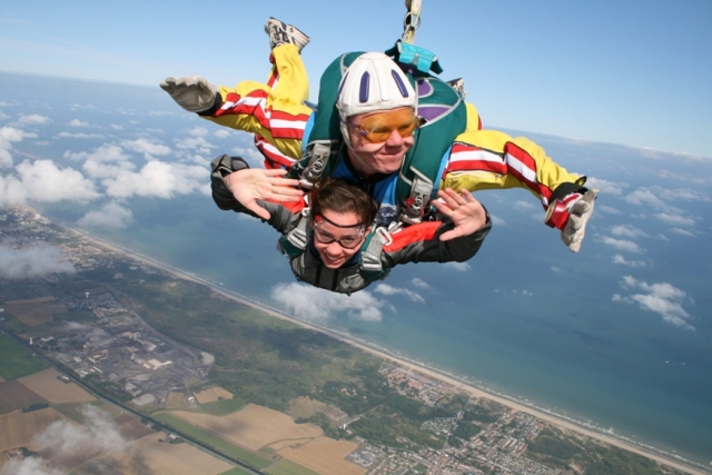 Saut en tandem avec Para Groupe Jean Bart.JPG